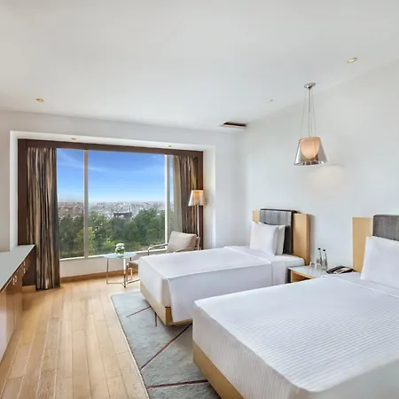 Crowne Plaza Greater Noida By Ihg Hotel Exterior photo