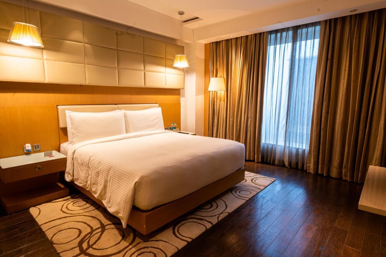 Crowne Plaza By Ihg Hotel 5*