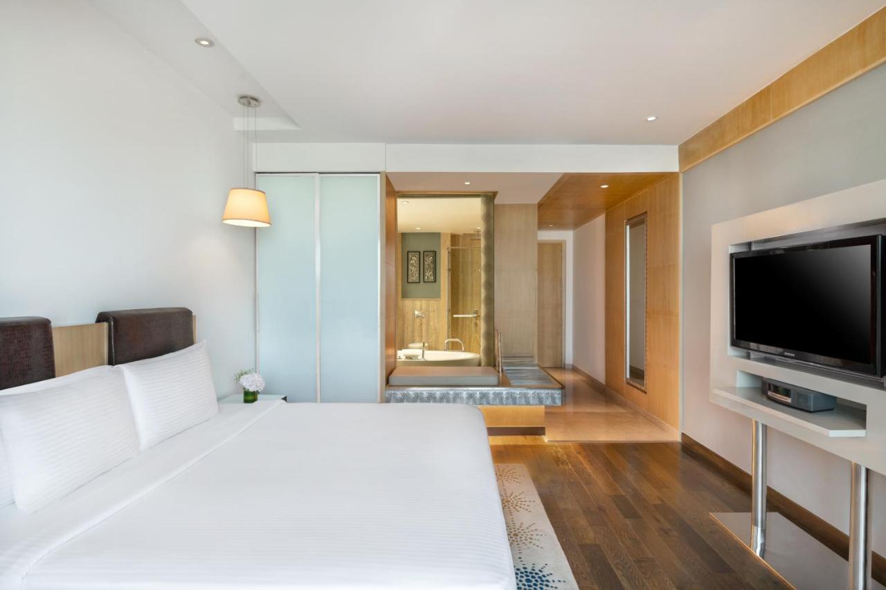 Crowne Plaza By Ihg Hotel Greater Noida