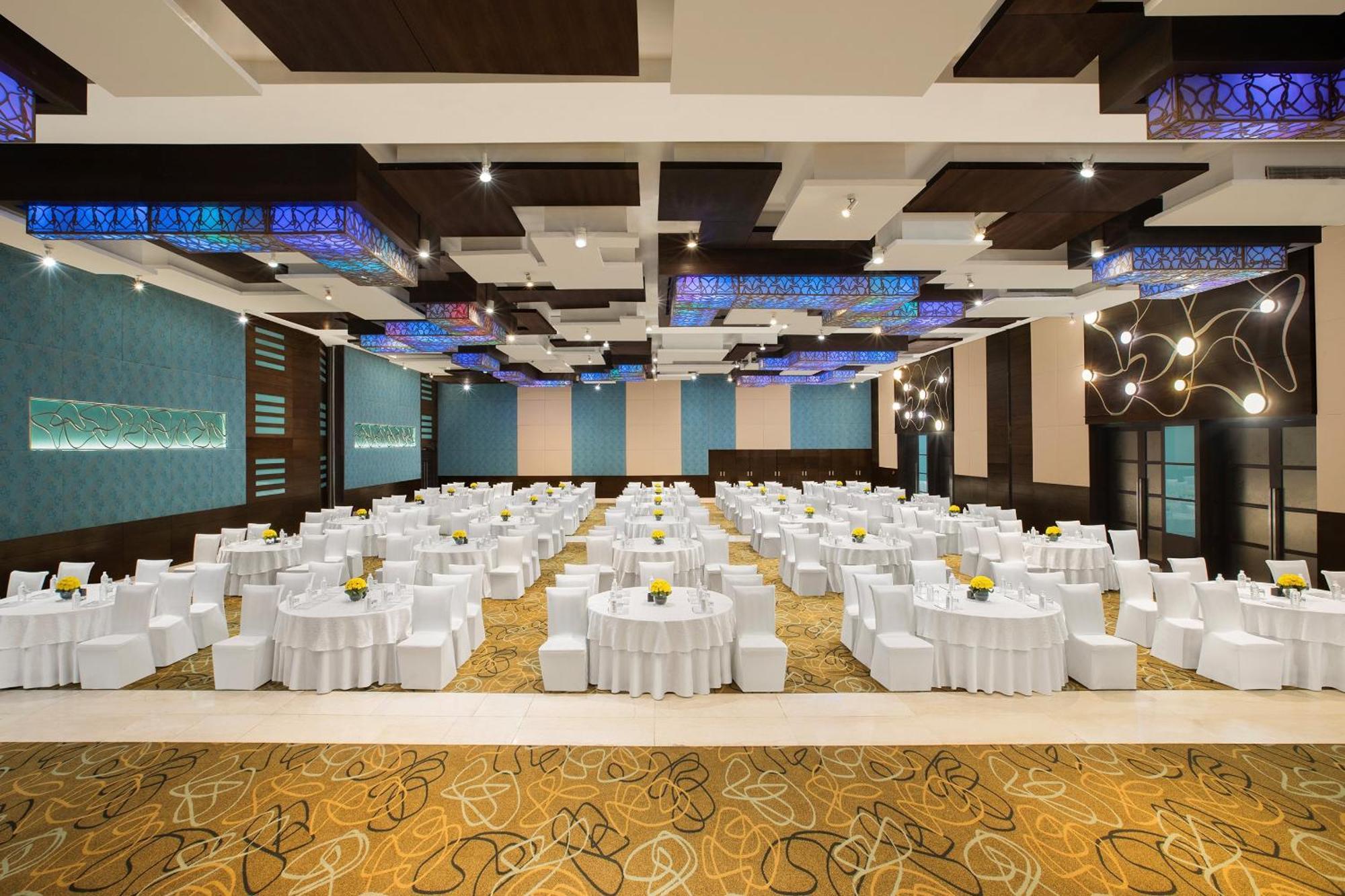 Hotel Crowne Plaza By Ihg 5*